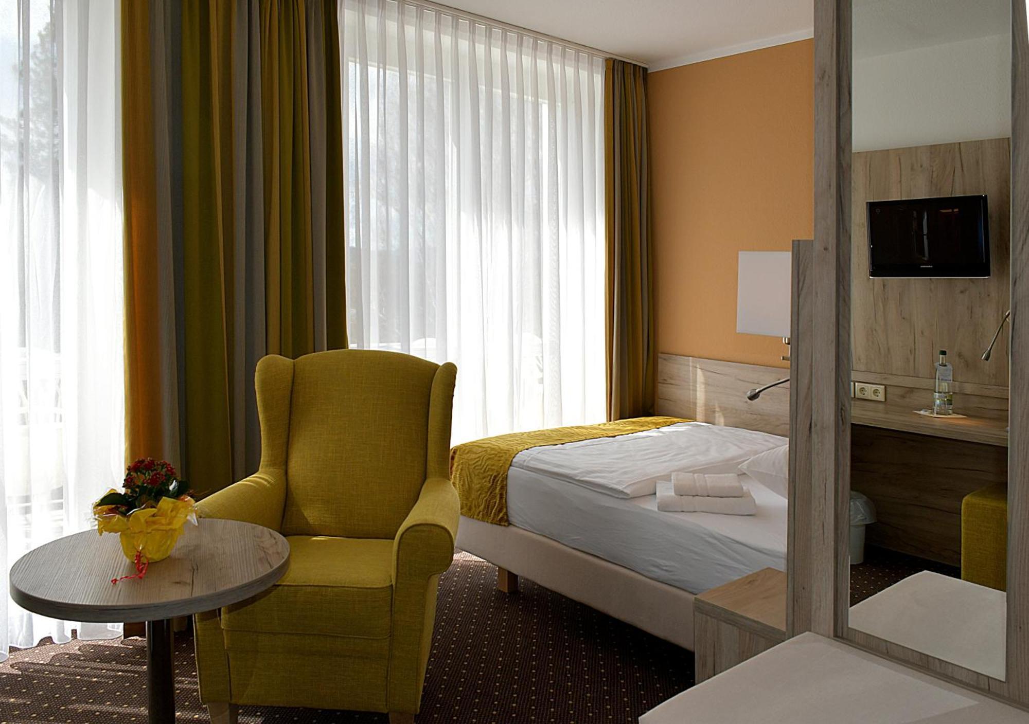 Akzent Hotel Am Burgholz Tabarz Exterior photo