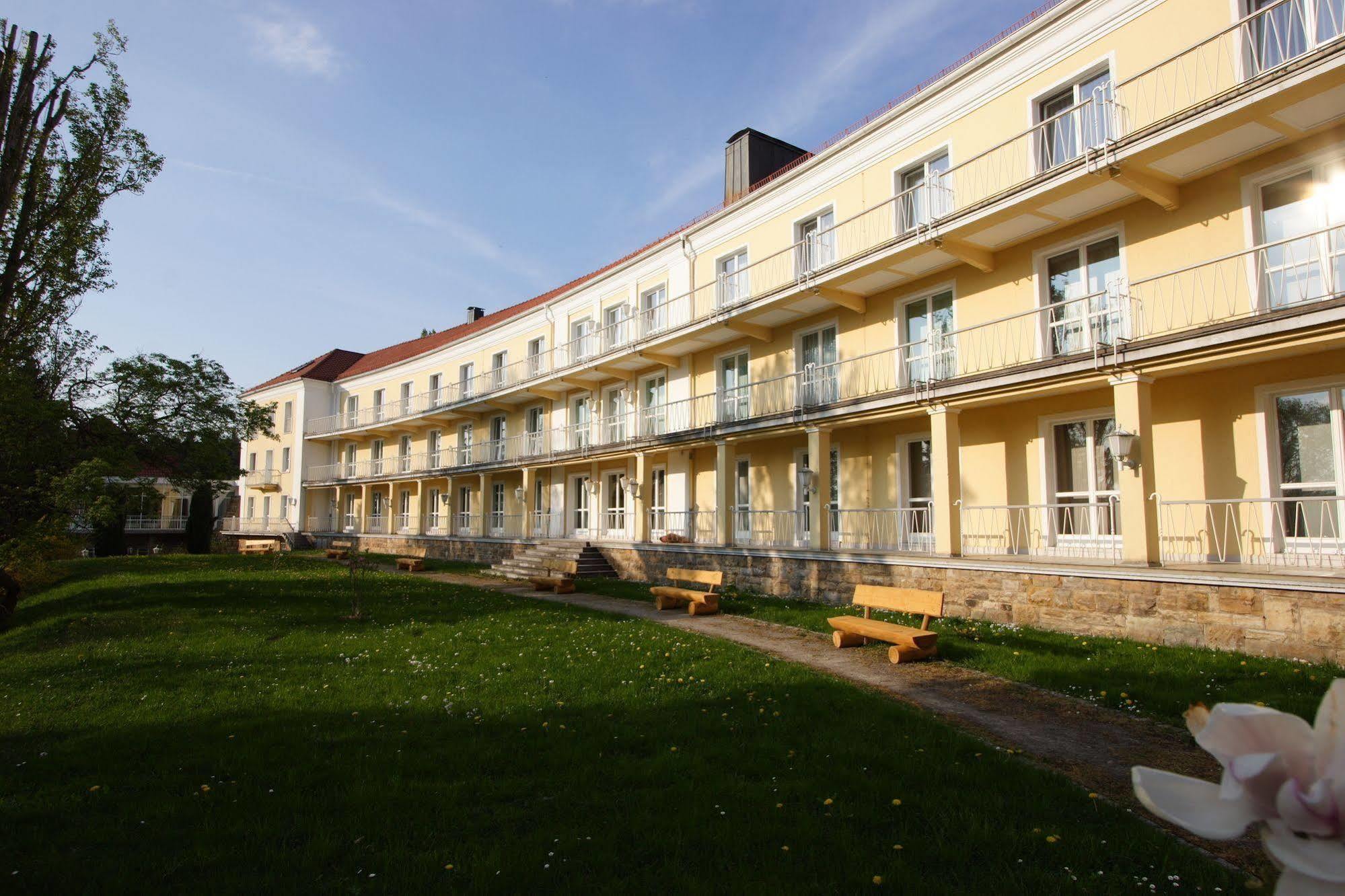 Akzent Hotel Am Burgholz Tabarz Exterior photo